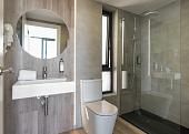 Apartament superior 2/4