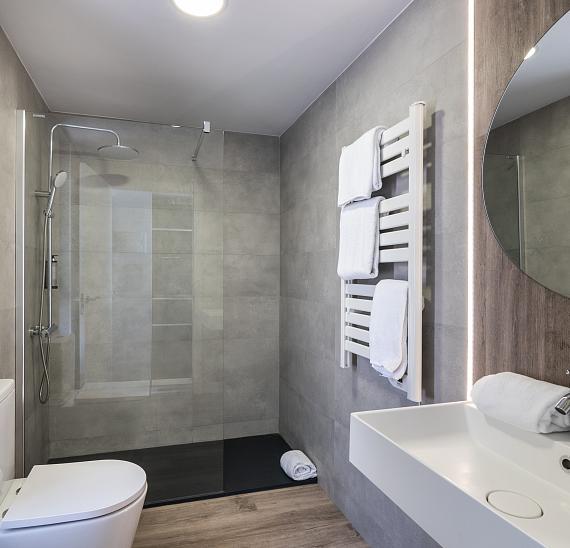 Apartament superior 4/6