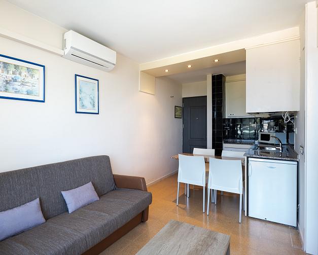 Economy apartment 2/4