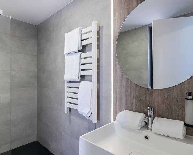 Apartament superior 2/4